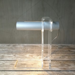Plexiglass and aluminium desklamp