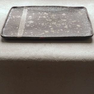 Rectangular ceramic tray by Anna Valés