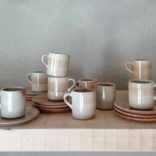 Set of 10 cups, grès, France