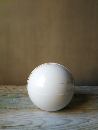 White plastic vintage icebucket